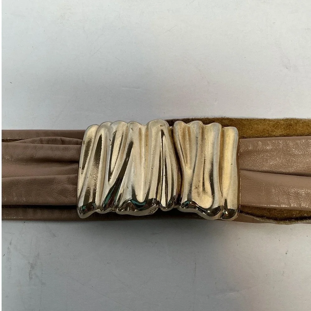 Leather Waist‎ Belt Womens Medium Tan Gold Sculptural Buckle Vintage Style